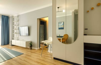 Rent of a modern furnished 2-room apartment, 58 m², Mamaia, Romania